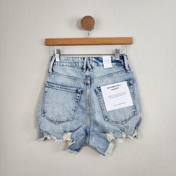 NWT Good American Bombshell Distressed Denim Shorts High Waisted 00 - Picture 8 of 11